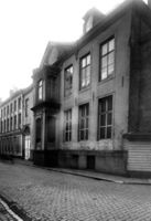 B028133
