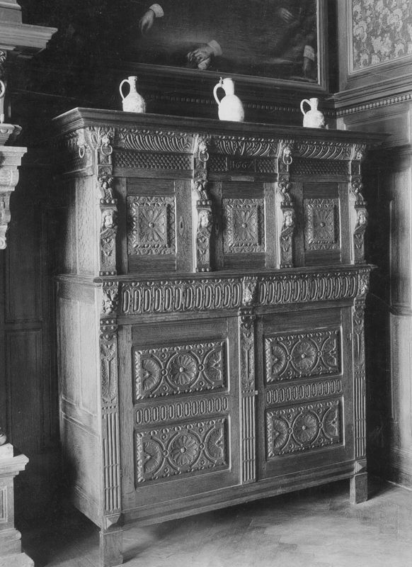 armoire / Oudheidkundig Museum
