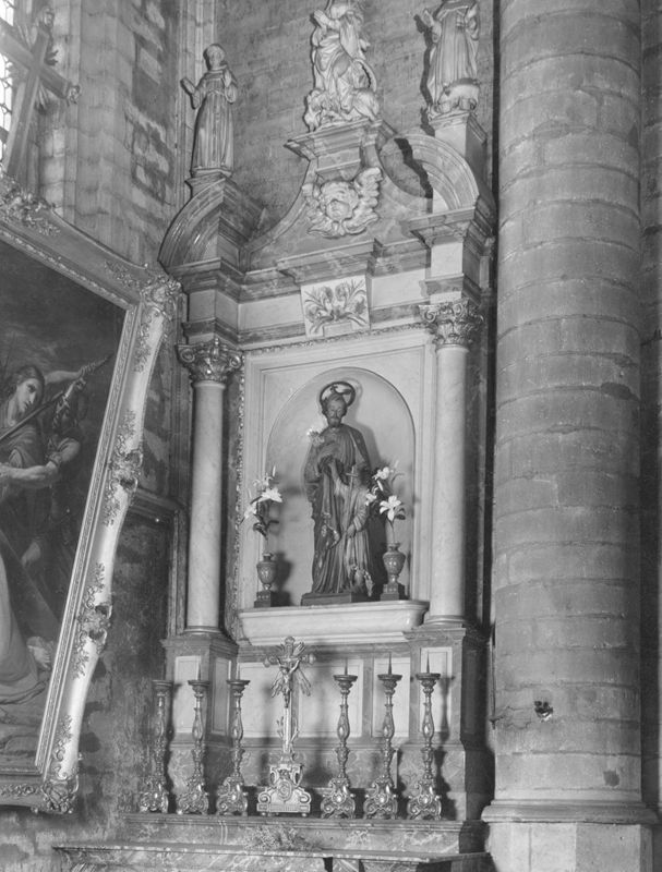 autel latéral / Eglise Notre-Dame de la Chapelle[Bruxelles]