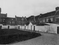 B028864
