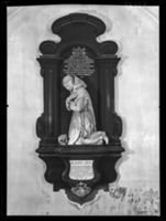 B028979