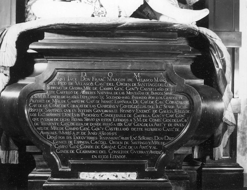 Grafmonument van markies van Pico de Velasco