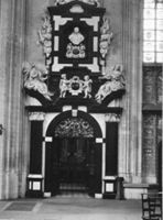 B029245