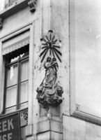B029975