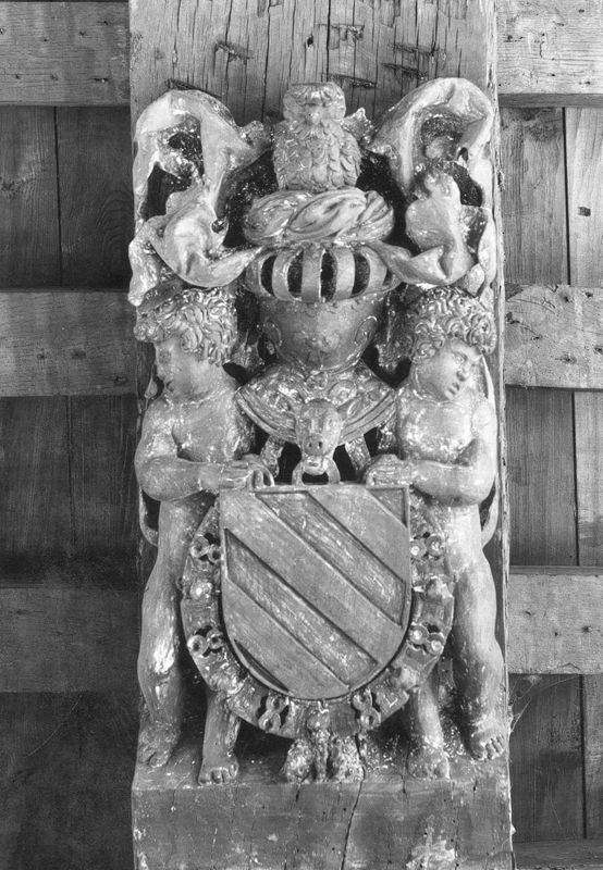 met wapenschild van Karel V en Oudenaarde