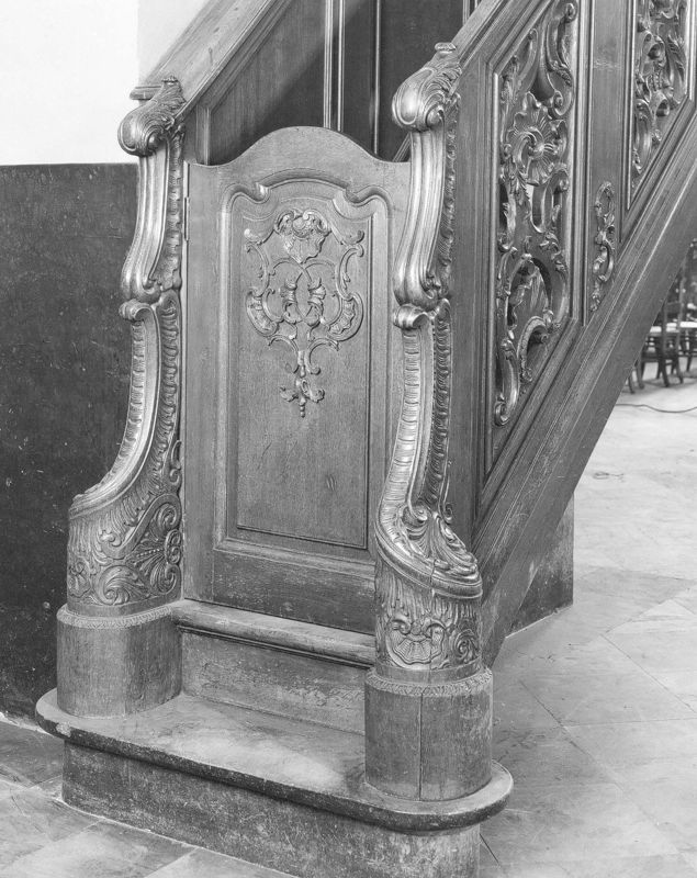 chaire de vérité / Église Notre-Dame aux Riches Claires[Bruxelles]