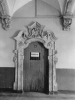 B032102