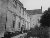 B032649