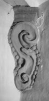 B032704
