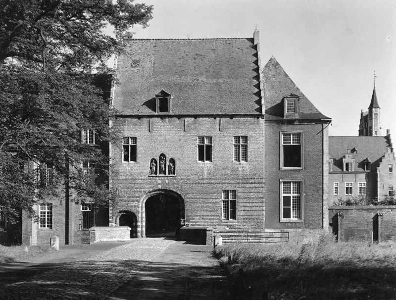 Poortgebouw