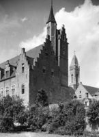 B032905