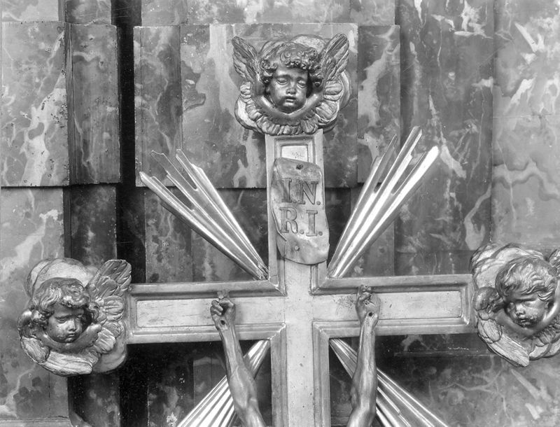 crucifix[f] / Kerk O.L.Vrouw over de Dijle