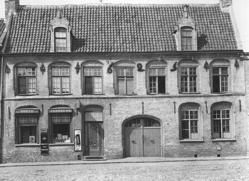 woongebouw / Bouwwerk[Veurne]