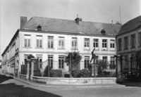 B033407