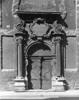 B033689