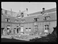 B033707