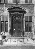 B033727