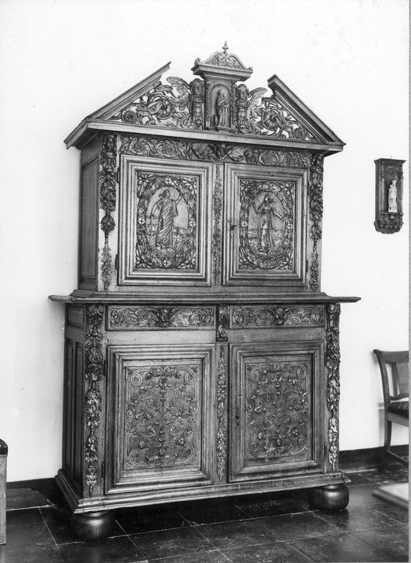 buffet[meuble] / Musées Royaux d'Art et d'Histoire