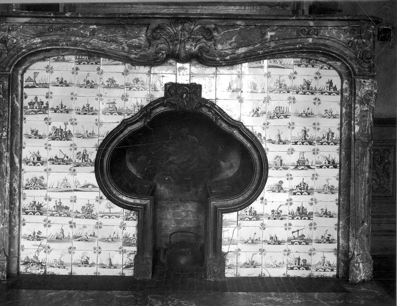 cheminée[élément d'architecture] / Château Porte d'Ardenne (Poswick)