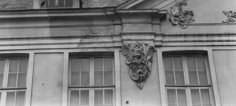 corniche[listel] / Bouwwerk[Oudenaarde]