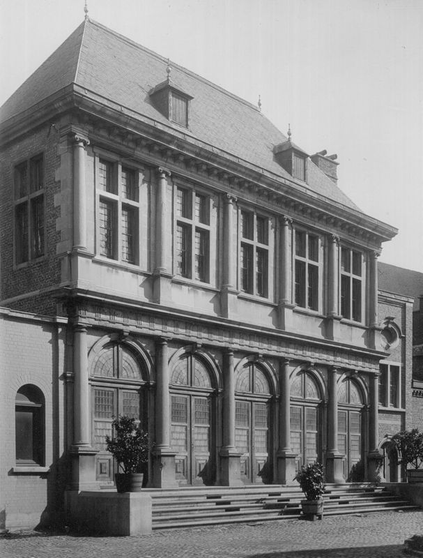 palais épiscopal / Onze-Lieve-Vrouwehospitaal[Oudenaarde]