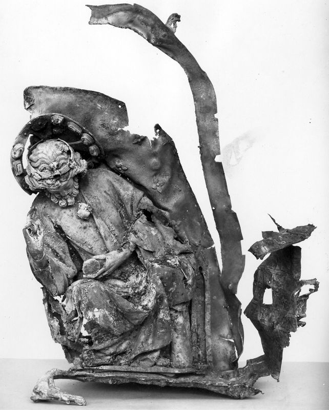 châsse de Sainte-Gertrude : Détails du pignon avec le Christ trônant (PC)