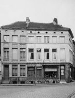 B036657