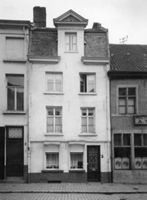 B036688