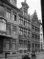 B036728