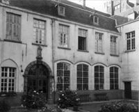 B037305