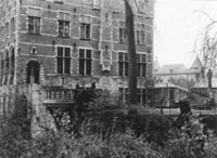 B037693