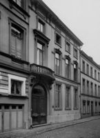 B038018
