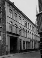 B038019