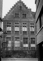 B038022