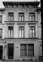 B038029