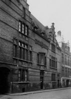 B038095