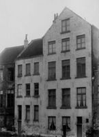 B038109