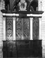 B038683