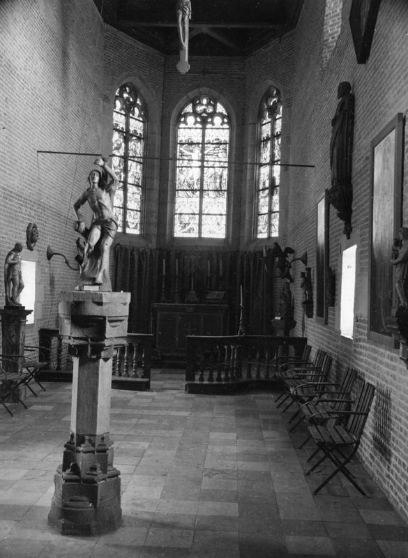 château fort / Château fort et musée d'art[Fondation van der Burch]