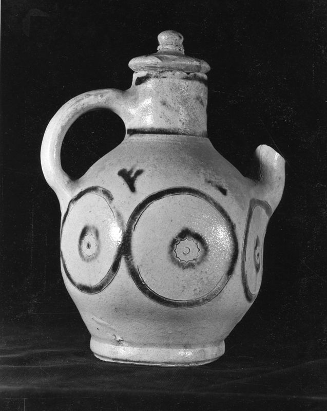 cruche / Château fort et musée d'art[Fondation van der Burch]