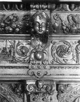 B042120