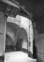B042916