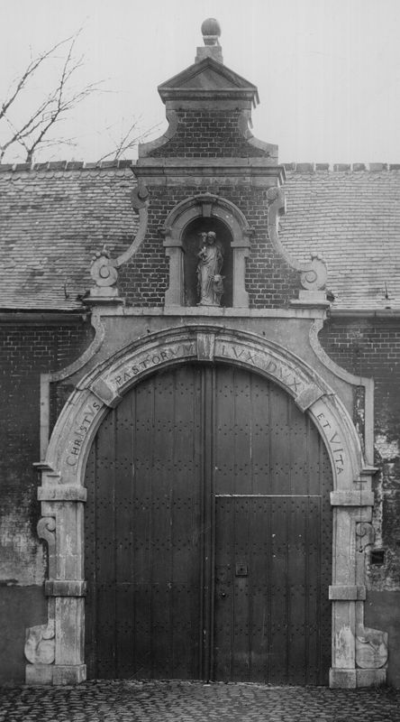 portail de cloître / Dekenij