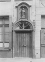 B044385