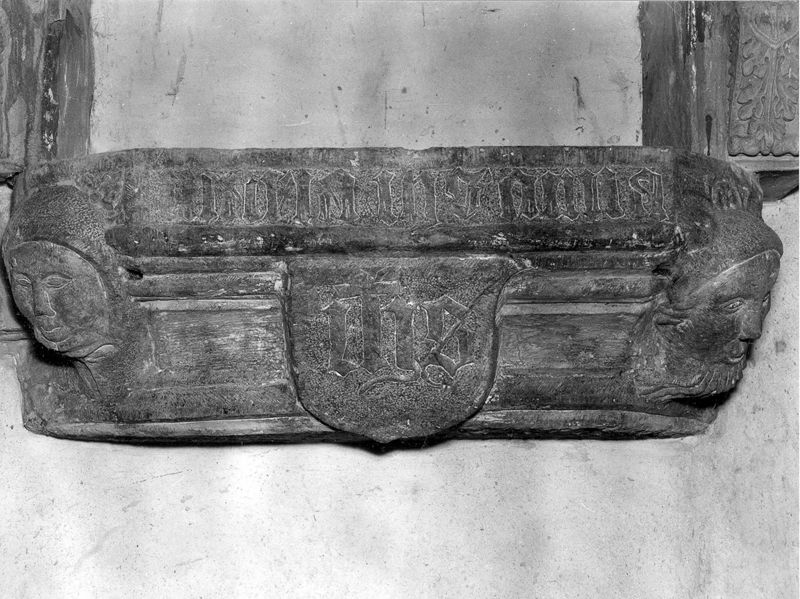 monument funéraire / Eglise Notre-Dame[Dieupart]