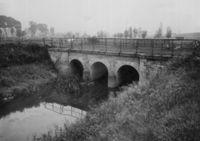 B045353