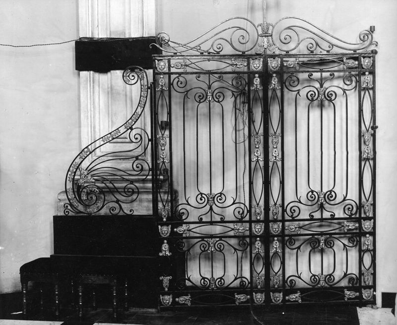 grille[élément d'architecture] / Sint-Amandusinstituut[voorm.Alexianerklooster]
