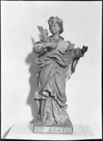 B045831