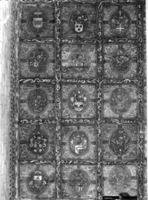 B046285