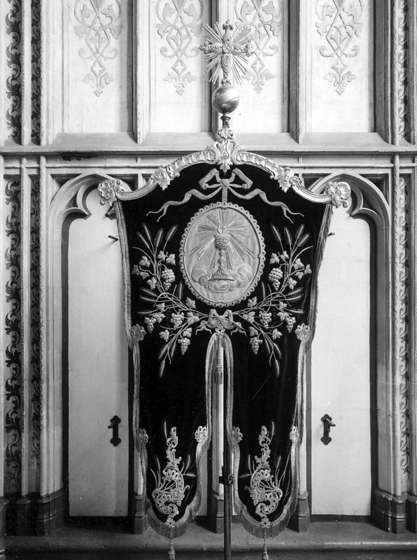 bannière de procession / Kerk Sint-Sulpitius en Dionysius[Diest]